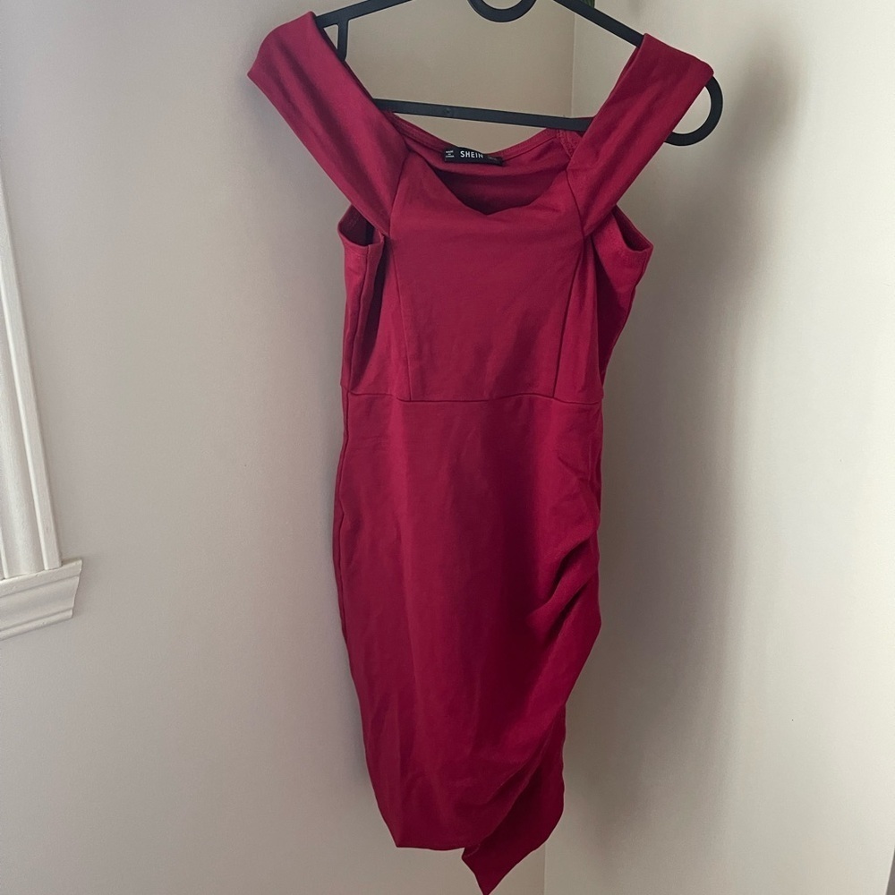 4/$20 🧡 Off shoulder mini dress